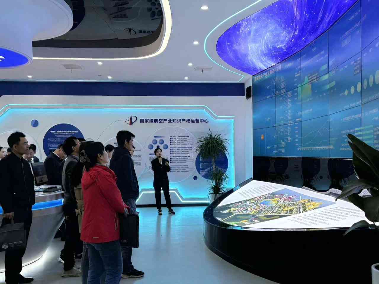 刘傲受邀为芜湖市2023年科级公务员任职培训班授课(图4)